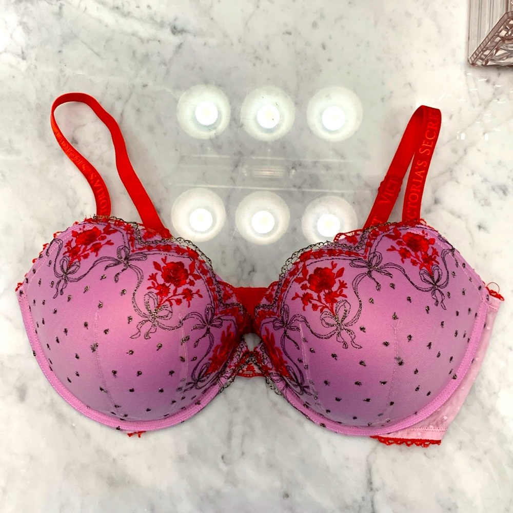 Victoria’s Secret pink and red embroidered floral 38DD push-up bra